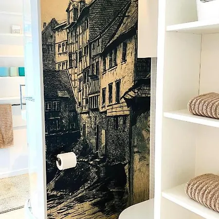 בית נופש Monschau-auszeit: Historisch Wohnen Direkt Am Bach מונשאו