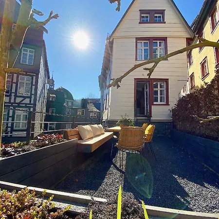 Feriehus Monschau-auszeit: Historisch Wohnen Direkt Am Bach *