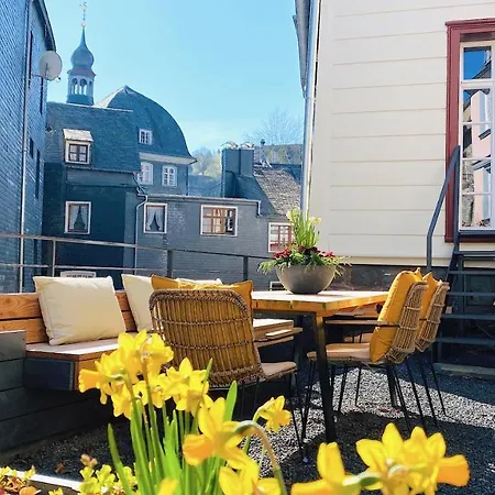 Vakantiehuis Monschau-auszeit: Historisch Wohnen Direkt Am Bach Monschau