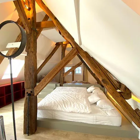 בית נופש Monschau-auszeit: Historisch Wohnen Direkt Am Bach מונשאו