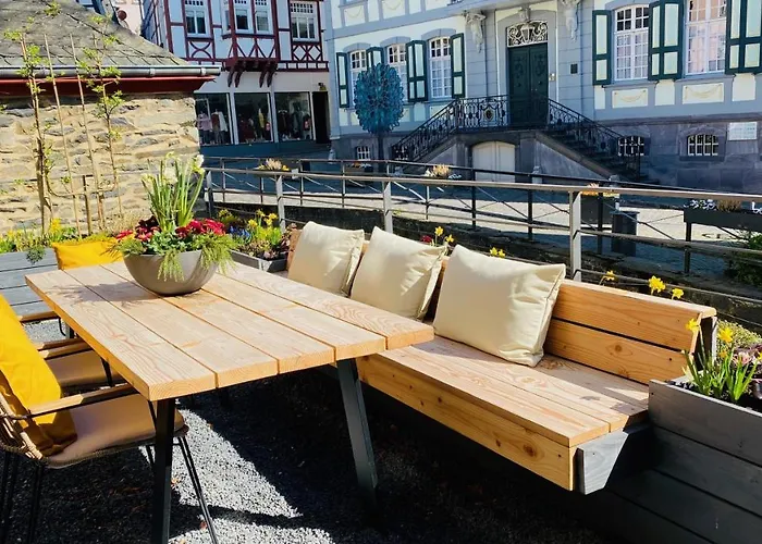 Monschau-auszeit: Historisch Wohnen Direkt Am Bach Vakantiehuis *