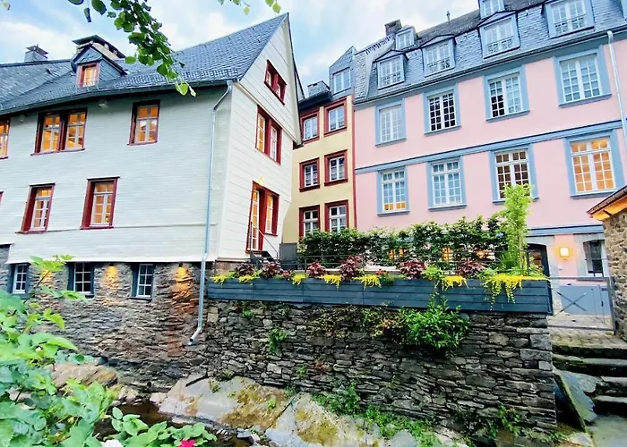 Feriehus Monschau-auszeit: Historisch Wohnen Direkt Am Bach